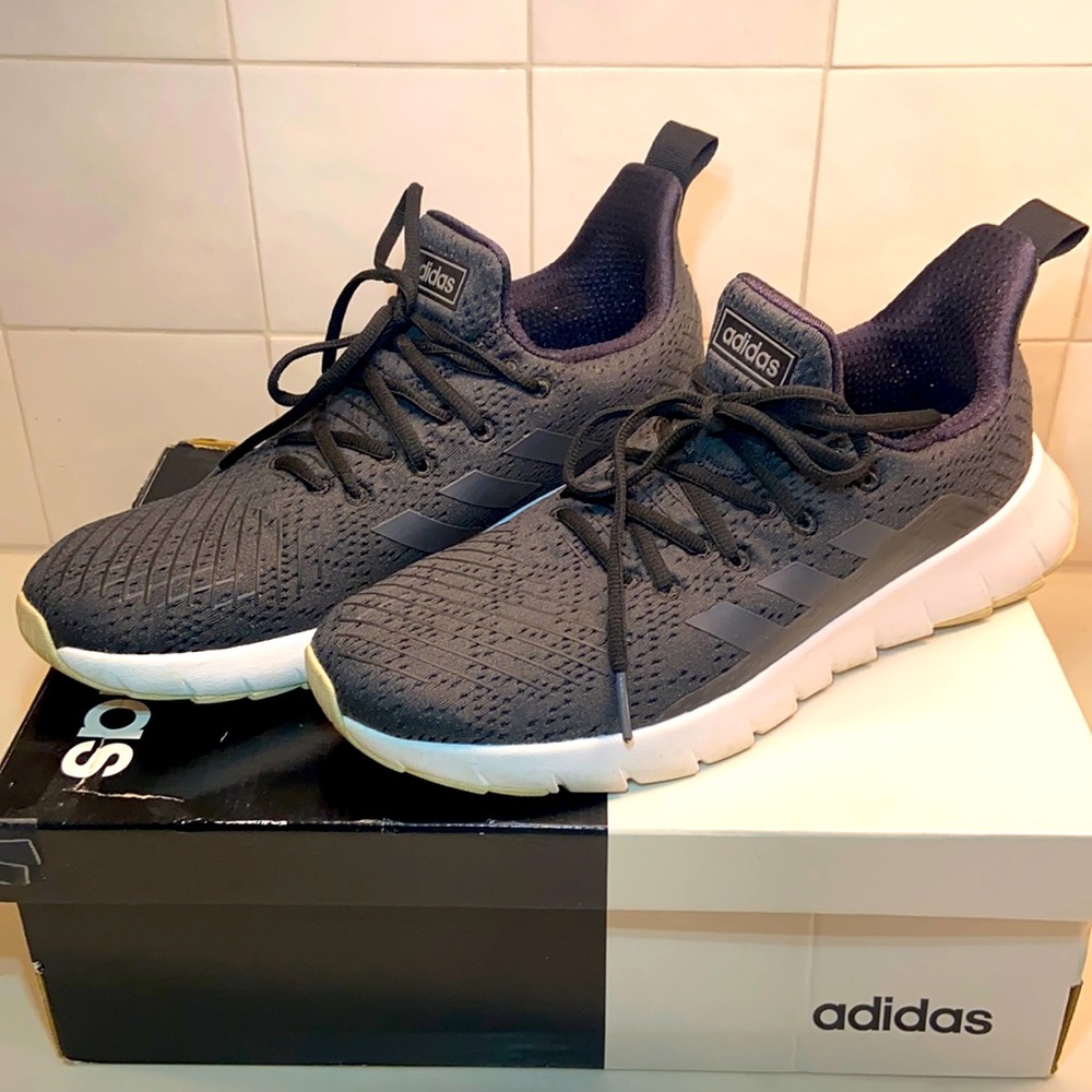 Adidas Running Shoes Size 9